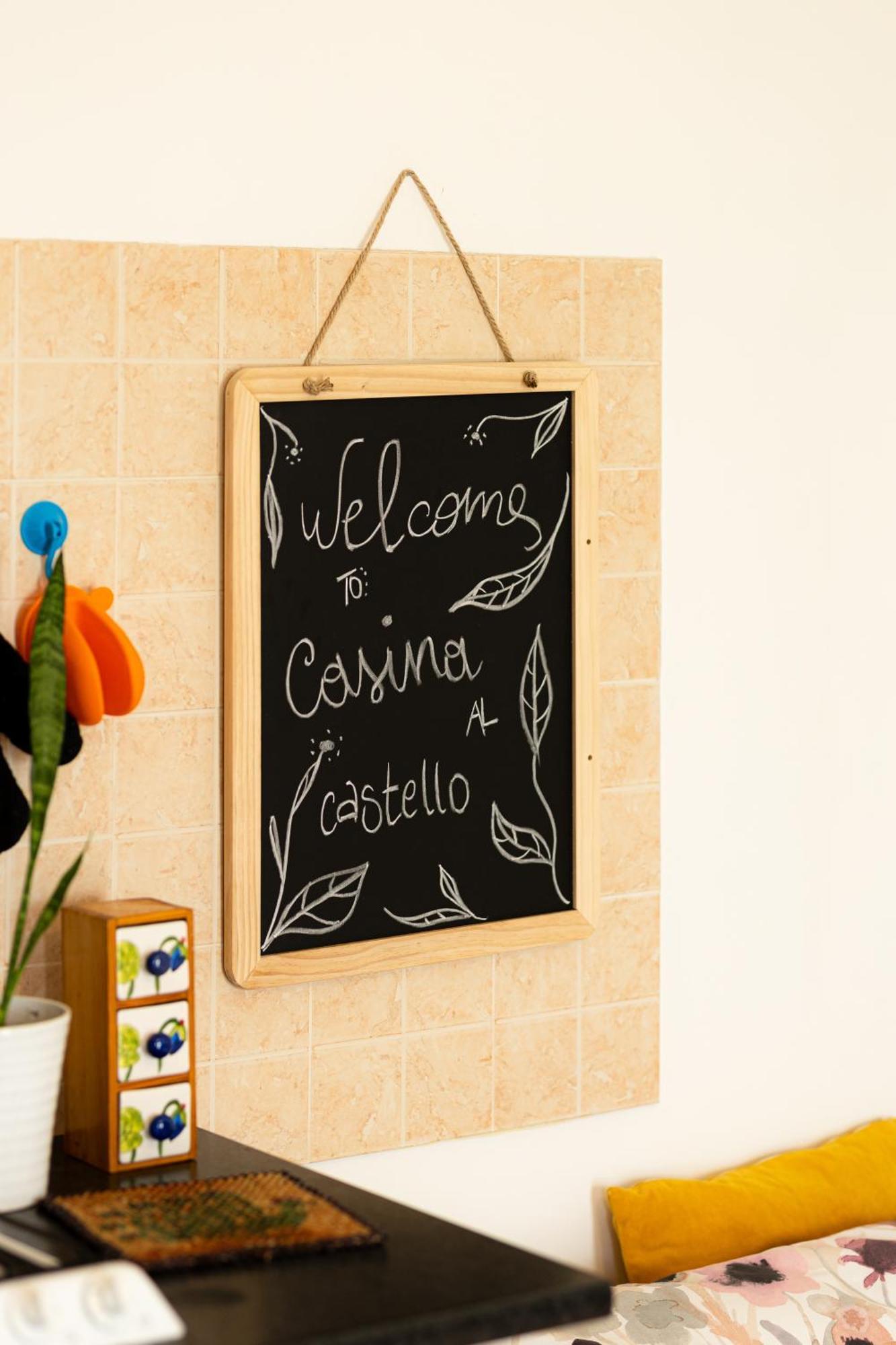 Casina Al Castello - Natura E Relax 카스텔델몬테 외부 사진